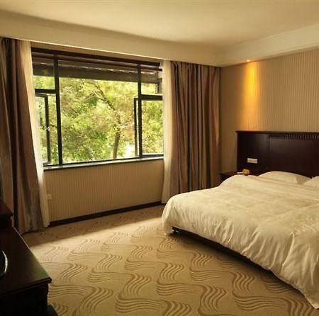 Yangshuo Hua Xiang Man Ting West Street Hotel الغرفة الصورة